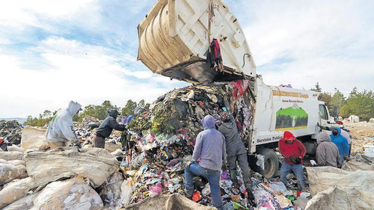 Los actuales sitios de disposición, más que rellenos sanitarios son tiraderos a cielo abierto, considera Pedro Aquino, titular de la SMA ARCHIVO EL SOL DE TLAXCALA